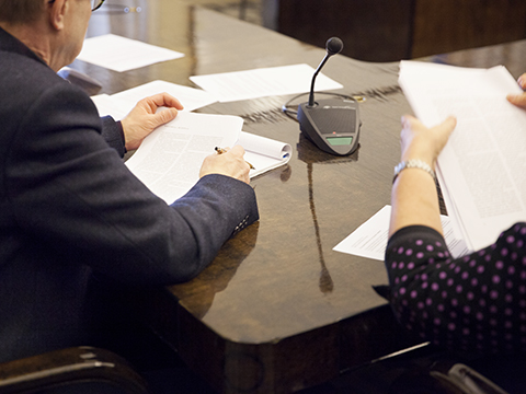 Lisää tietoa valiokuntien asiantuntija­kuulemisista.