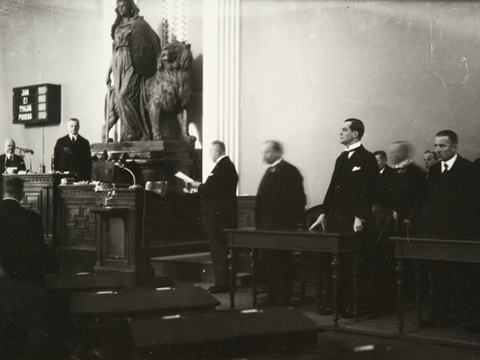 Lisää tietoa presidenttikierroksesta.