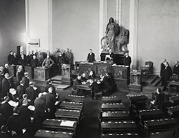 Lisää tietoa itsenäisestä Suomesta tasavaltana.