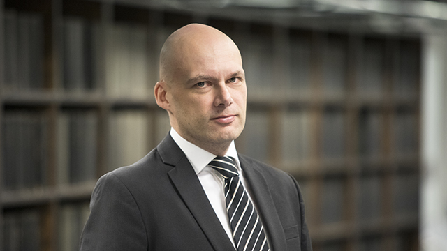 Antti Virrankoski, Eduskunnan kirjaston johtaja.