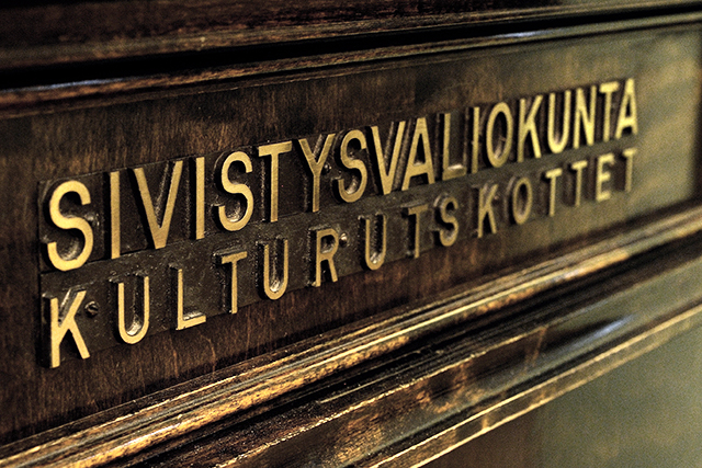 Sivistysvaliokunnan kyltti